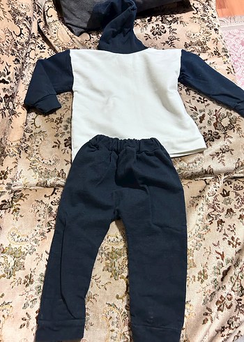 Kapüşonlu, uzun kollu bebek erkek takım - Görsel 6