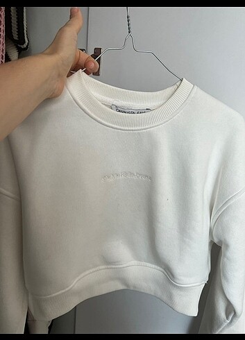 Calvin Klein crop swet 
