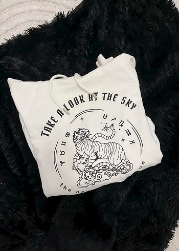 Beyaz Baskılı Kadın Sweatshirt - Görsel 2