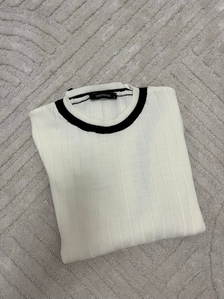 Uzun Kollu Beyaz Fitilli Triko Kazak - Görsel 2