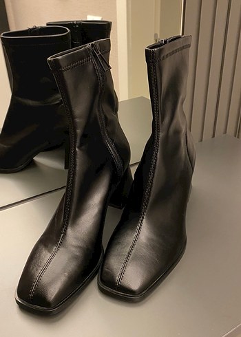 Stradivarius Bilekte Streç Topuklu Bot