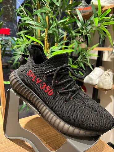 Adidas Yeezy
