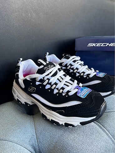 Skechers D-Lites