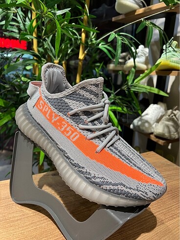 Adidas Yeezy