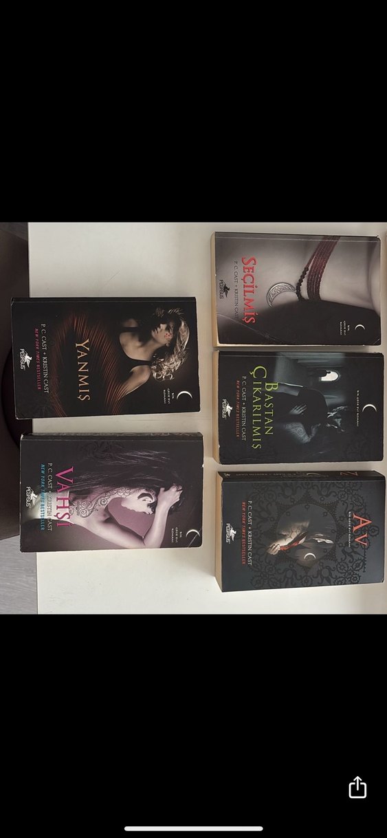 P.C. Cast + Kristin Cast Kitap Seti 5'li - Görsel 3