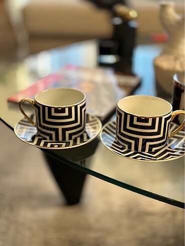 H&M Home fincan ve tabak