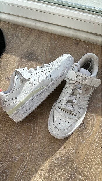 Adidas spor ayakkabı