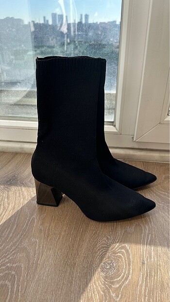 38 Beden Zara bot