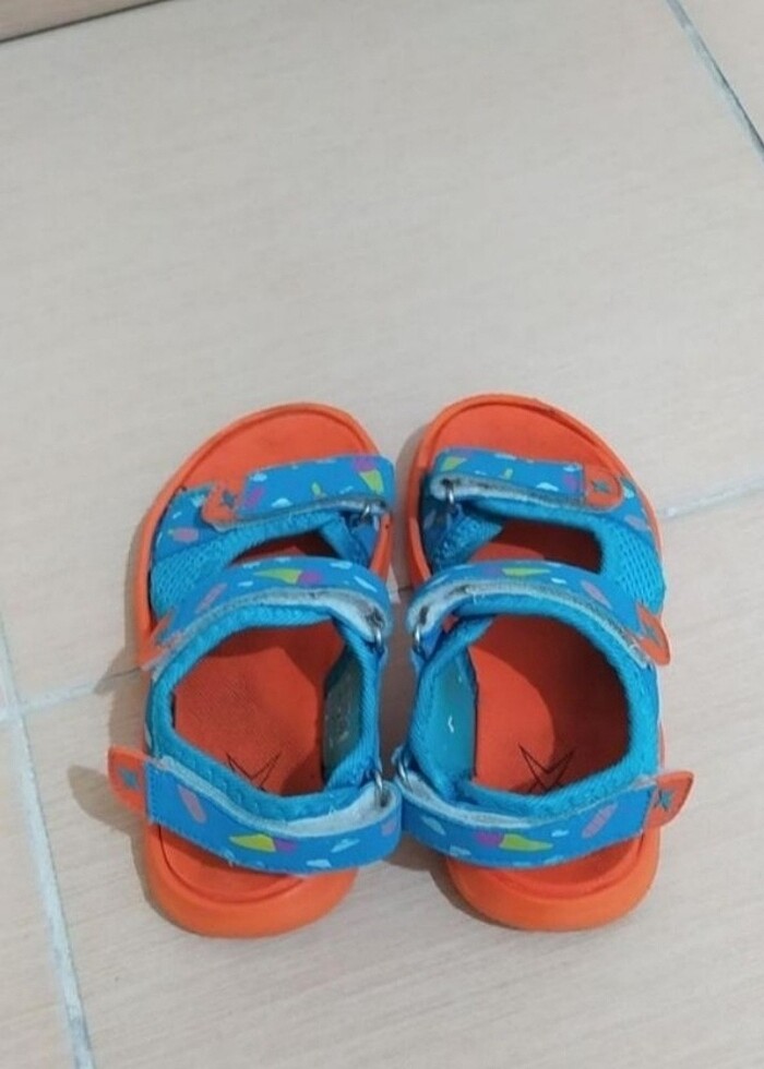 Erkek çocuk LCW havuz ayakkabısı ve Kinetix marka Sandalet  - Görsel 4