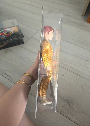 Beden Renk BTS JungKook Mattel Bebek Figür