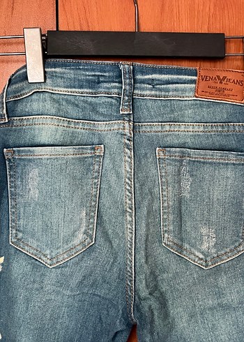 34 Beden Nakışlı, Tokalı Mavi Denim Kadın Pantolon
