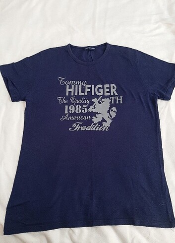 Tommy Hilfiger T Shirt