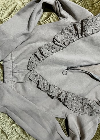 Crop dantelli boğaz fermarlı penye somon rengi - Görsel 5