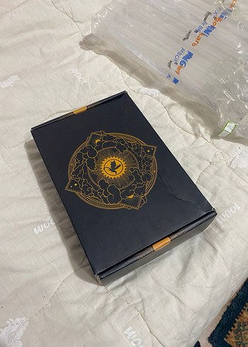 Demir ve Alev - Rebecca Yarros Romanı - Görsel 2