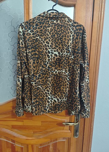 Leopar Desenli Uzun Kollu Kadın Gömlek - Görsel 2