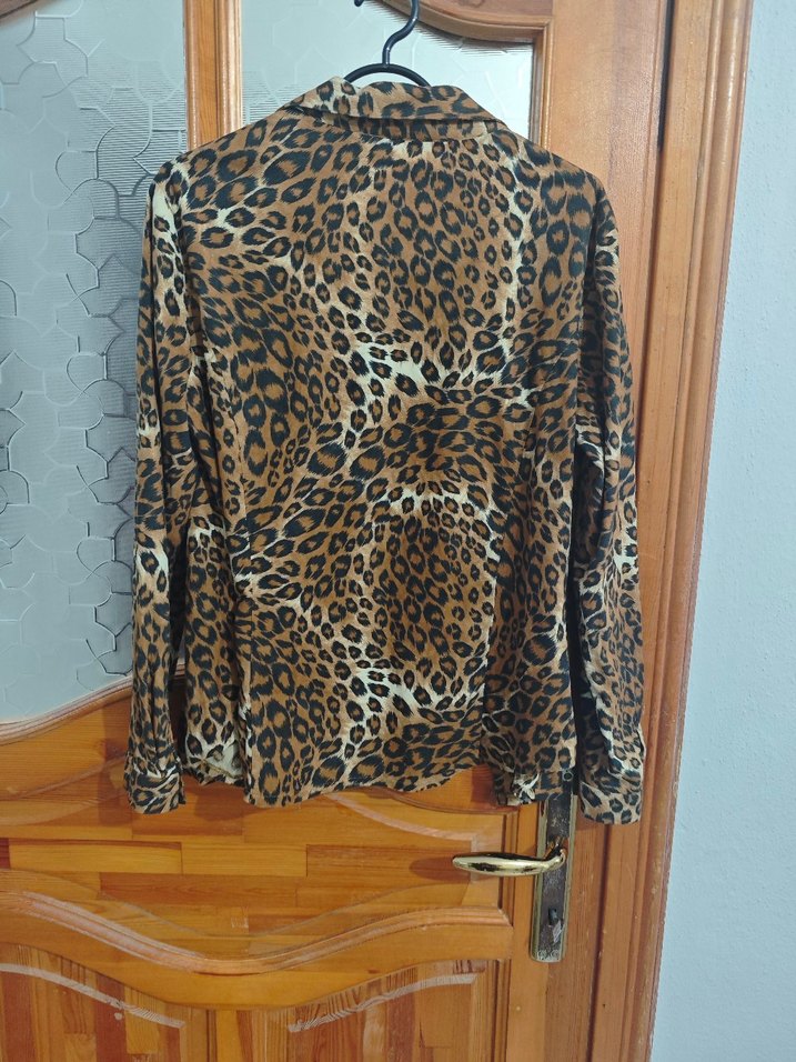 Leopar Desenli Uzun Kollu Kadın Gömlek - Görsel 2