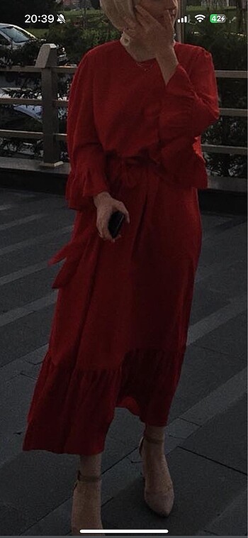 Kırmızı krep bol abaya elbise