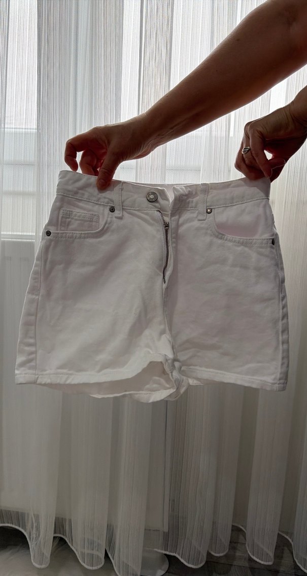 Beyaz Mini Pamuklu Hamile Şortu - Görsel 2