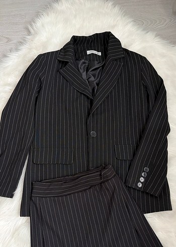 Çizgili Siyah Mini Pilili Etek - Görsel 3