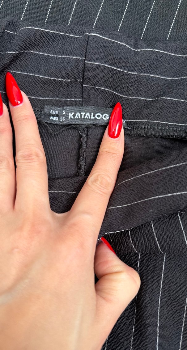 Çizgili Siyah Mini Pilili Etek - Görsel 4