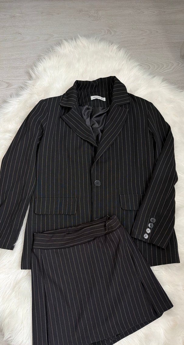 Çizgili Siyah Mini Pilili Etek - Görsel 3