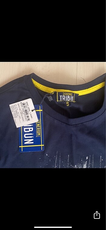s Beden 2 adet Etiketli Fenerbahçe tişört