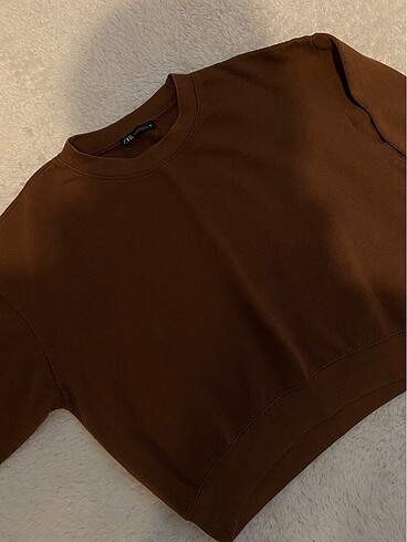 zara crop sweatshirt