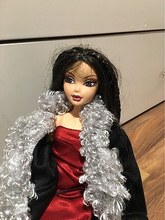 Barbie bebek