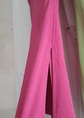 Pembe ve yeşil yandan Drapeli v yaka kısa kol  Bluz veya tunik - Görsel 9