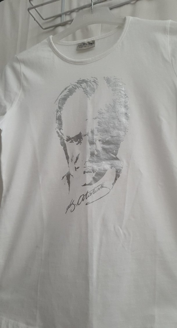 ulu önderimiz ataturk Baskılı Tişört ve  H&M 34 bdn kot etek - Görsel 3