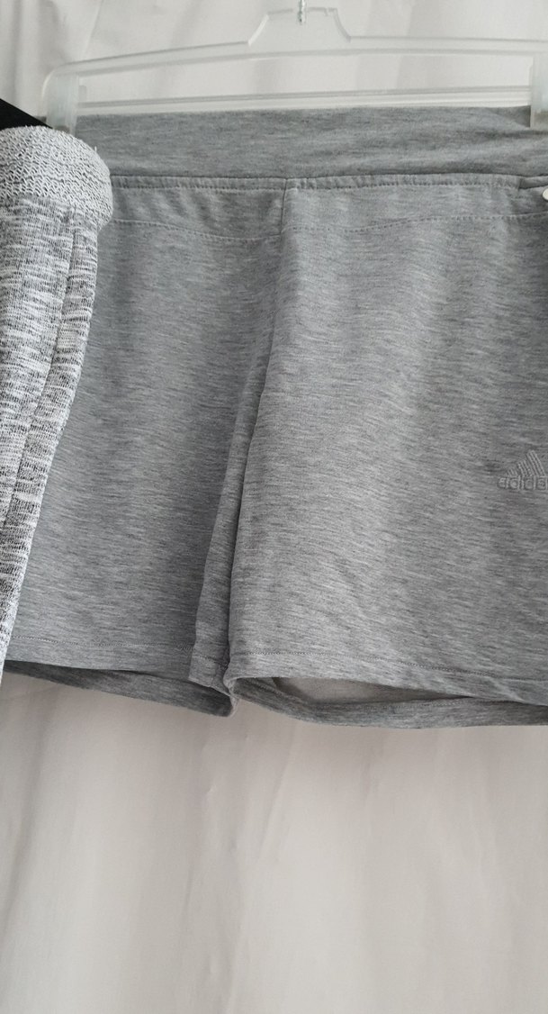 Kadın Gri Mini Şort Fermuarlı Cepli - Görsel 3