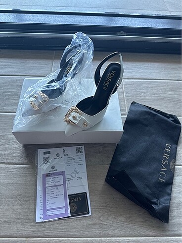 Versace topuklu ayakkabı