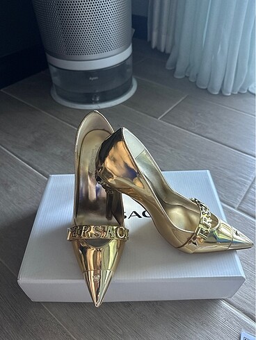 Versace Versace 37 numara