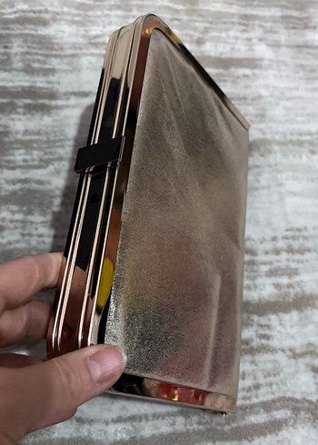 Parlak Gri Deri Kadın Portföy Çanta - Görsel 3