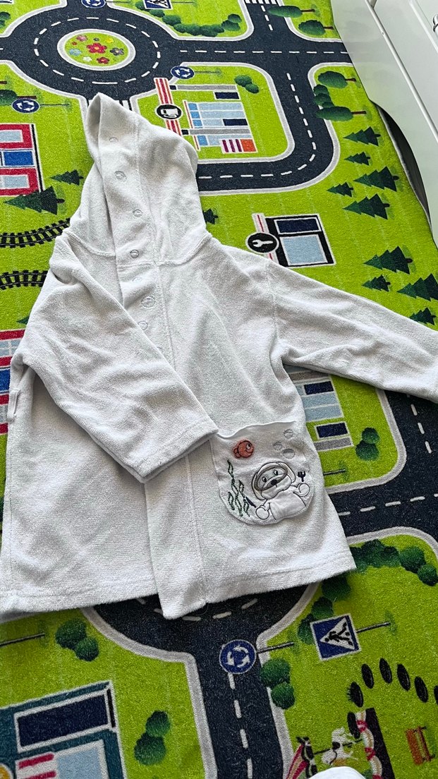 Kapüşonlu Erkek bebek Bornoz ve bebek havlu- Beyaz - Görsel 2