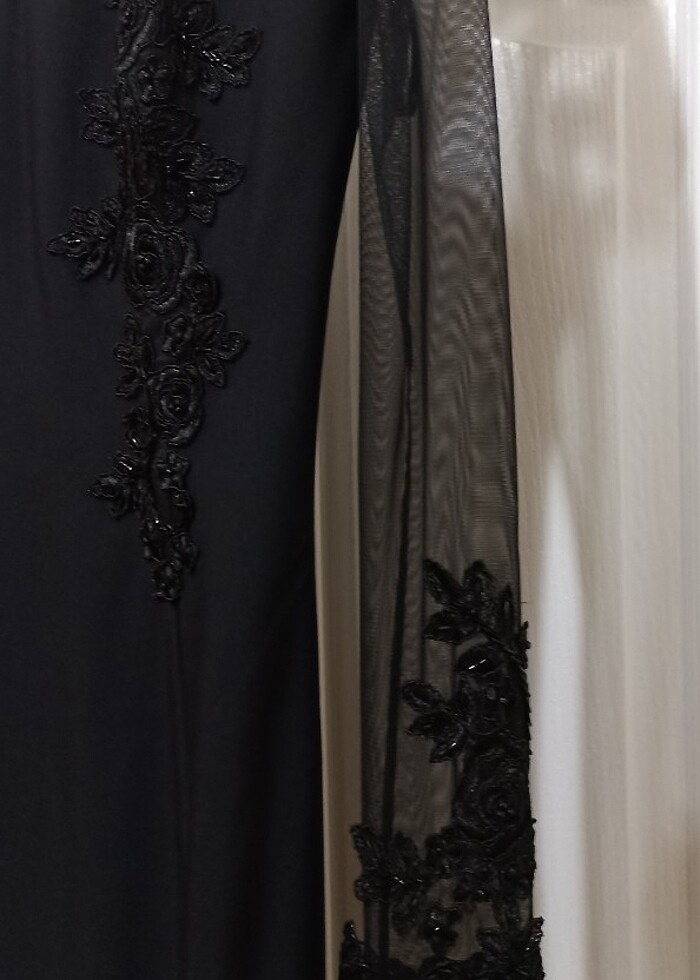 Muhteşem gece elbisesi - Görsel 3