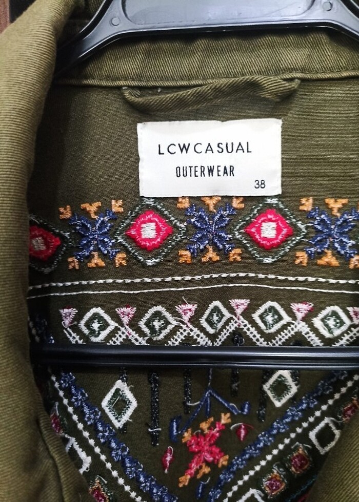 Bohem tarzı neredeyse hiç kullanılmamış kadın ceket - Görsel 3