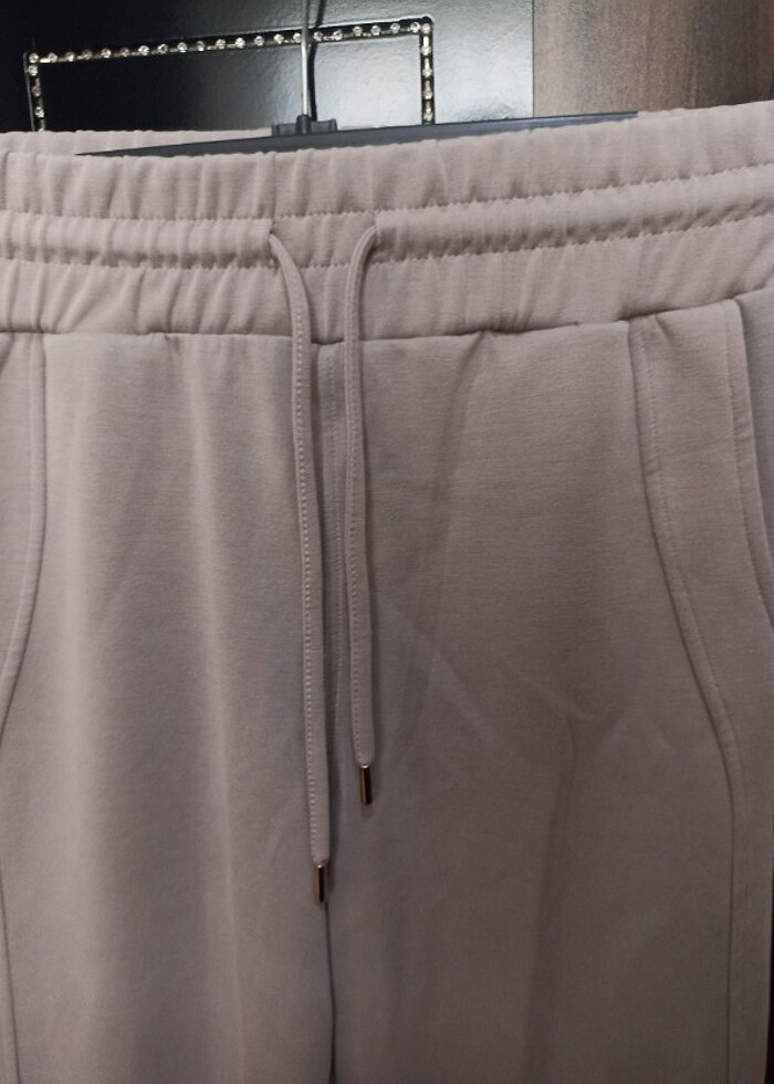 İki tane kadın tayt - Görsel 2