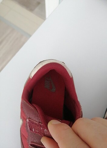 25 Beden bordo Renk Nike çocuk ayakkabı