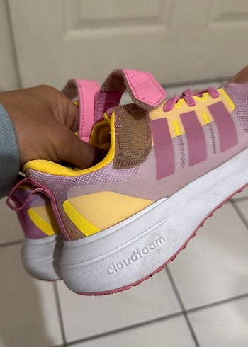 35 Beden Adidas Kız Çocuk Renkli cırt cırtlı Spor Ayakkabı 35num
