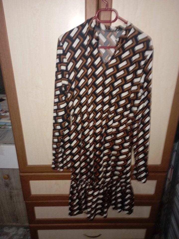 Dikdörtgen Desenli V Yaka Uzun Kollu Elbise - Görsel 2