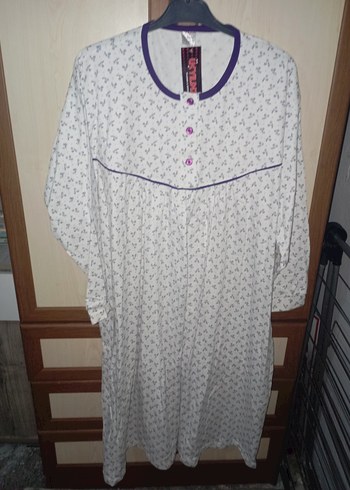 Uzun Kollu Beyaz Emzirme Sabahlığı - Görsel 2