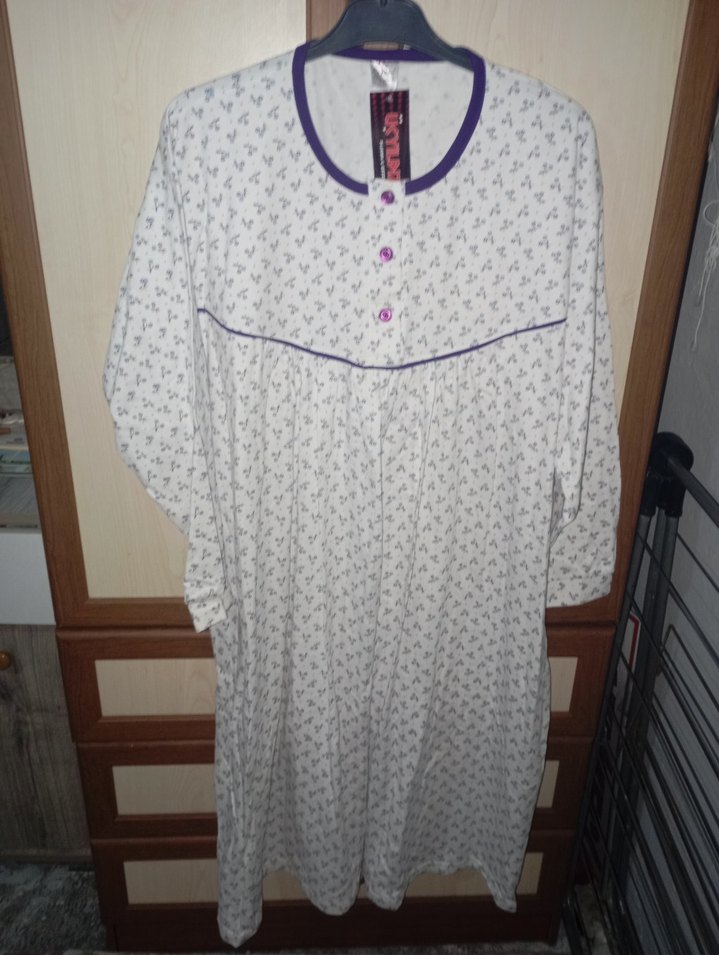 Uzun Kollu Beyaz Emzirme Sabahlığı - Görsel 2