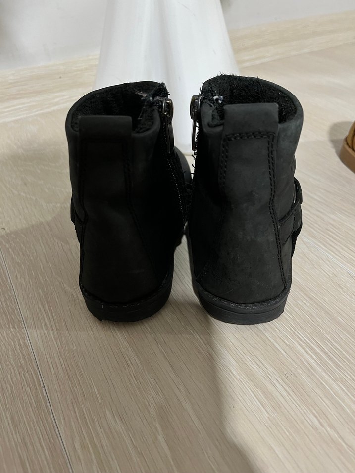 Kız Çocuk Siyah Kauçuk Tokalı Bot - Görsel 2