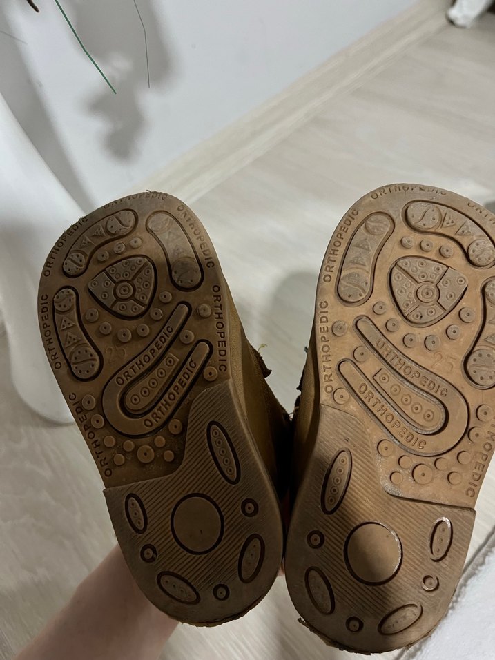 Erkek Çocuk Kahverengi Süet Tokalı Bot - Görsel 3