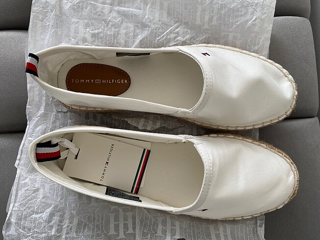 36 Beden beyaz Renk Tommy hilfiger babet