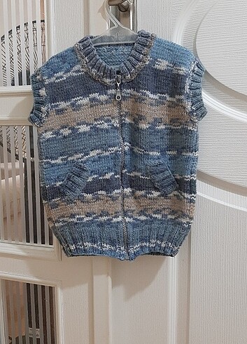 Çocuk el örgüsü yelek - Görsel 3