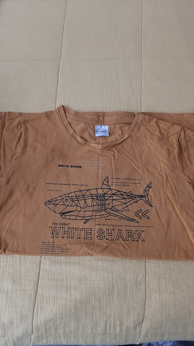 Kahverengi White Shark Baskılı Rahat Tişört — görsel 4/5