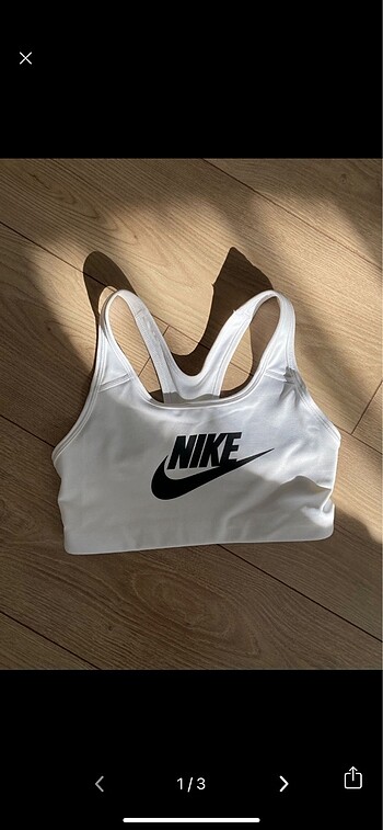 Nike sporcu sütyeni
