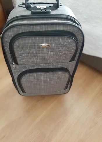Gri Ekoseli irta boy valiz